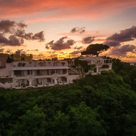 Paradise Relais Janto' Hotel 3*